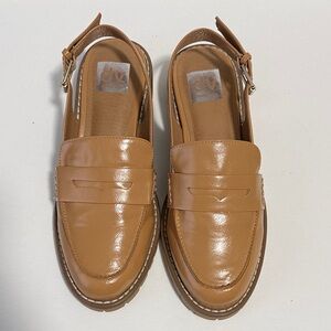 DV by Dolce Vita Women's Camel Loafers